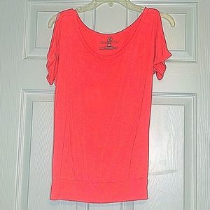 💖Cut Shoulder NY&C Blouse💖